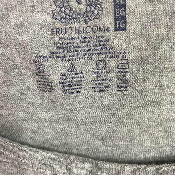 🍇 Men’s Grey Tank - Picture 4 of 7